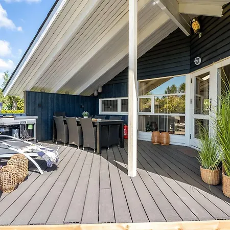 Feriehus Roope - 800m From The Sea By Interhome *