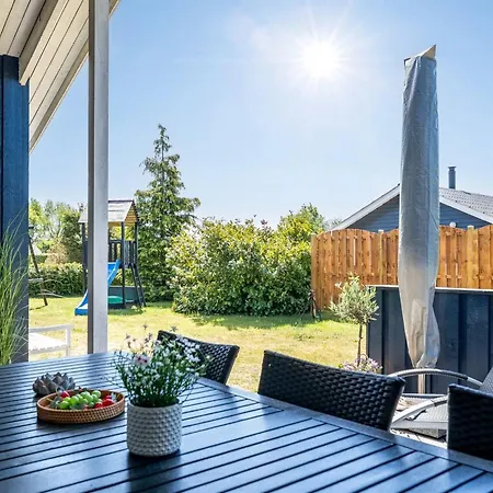 Roope - 800m From The Sea By Interhome Bøtø By